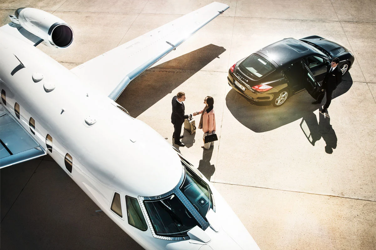 Airport limo service Boston